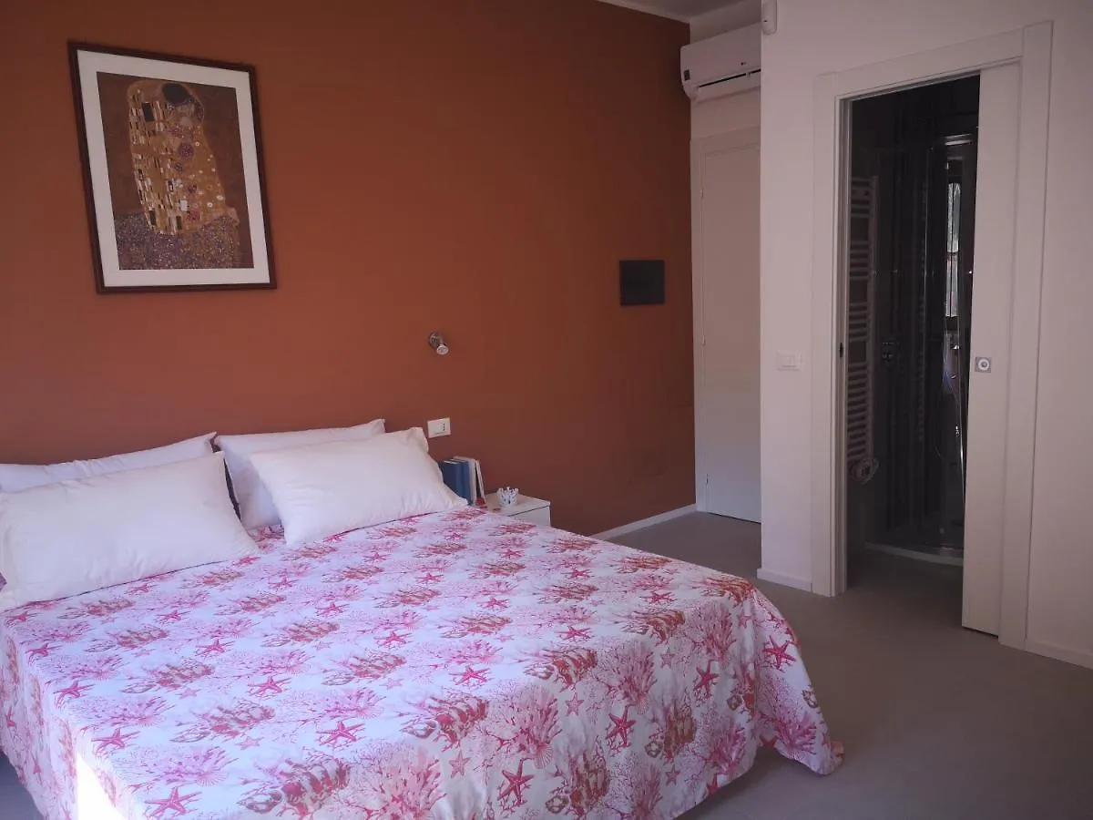 Il Giardino Di Anna - Charming Rooms In Cagliari Guest house